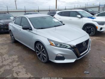  Salvage Nissan Altima