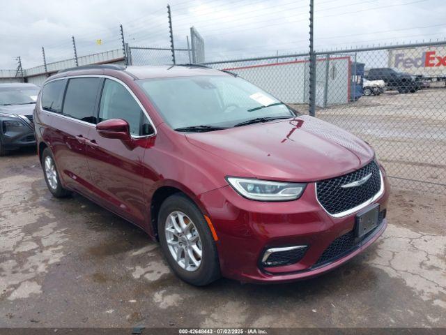  Salvage Chrysler Pacifica