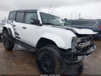  Salvage Ford Bronco