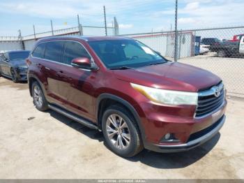  Salvage Toyota Highlander