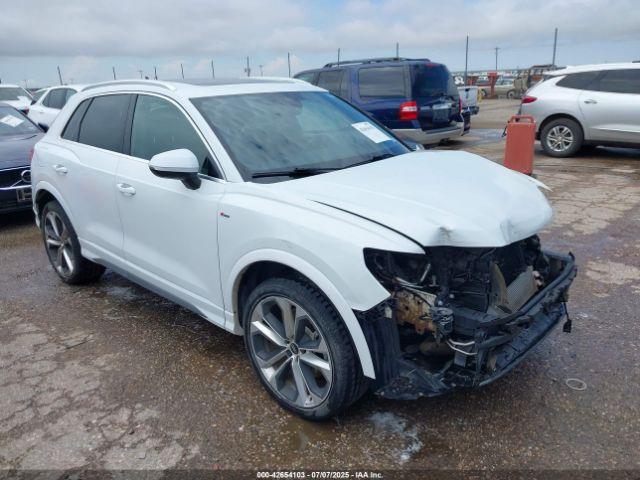  Salvage Audi Q3
