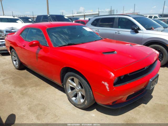  Salvage Dodge Challenger