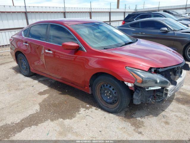  Salvage Nissan Altima