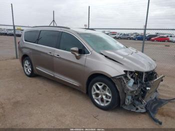  Salvage Chrysler Pacifica