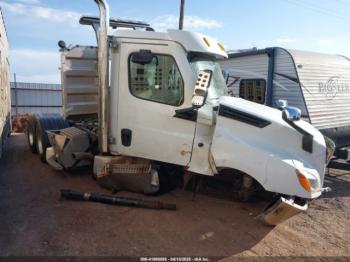  Salvage Freightliner New Cascadia 126