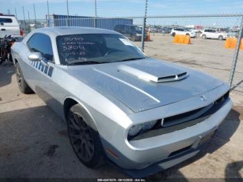  Salvage Dodge Challenger