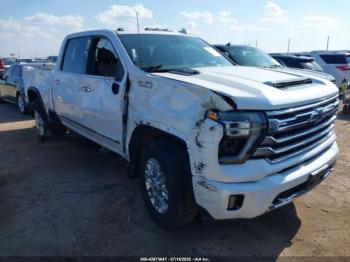  Salvage Chevrolet Silverado 2500