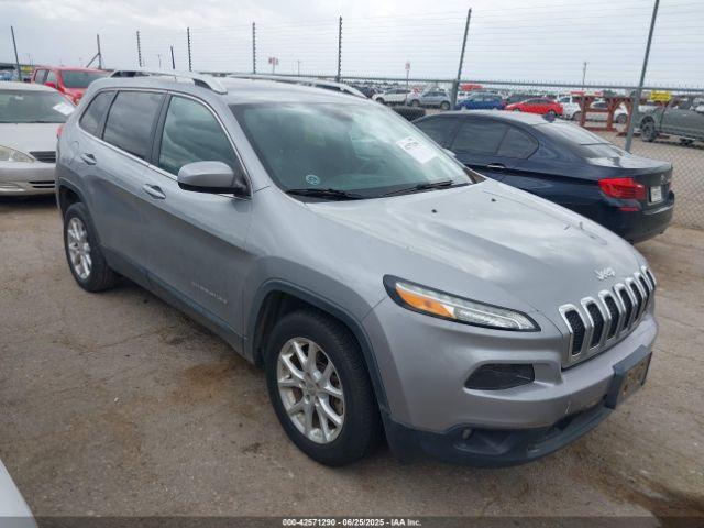  Salvage Jeep Cherokee