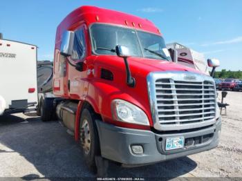  Salvage Freightliner Cascadia 113