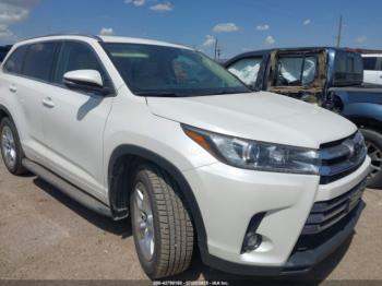  Salvage Toyota Highlander