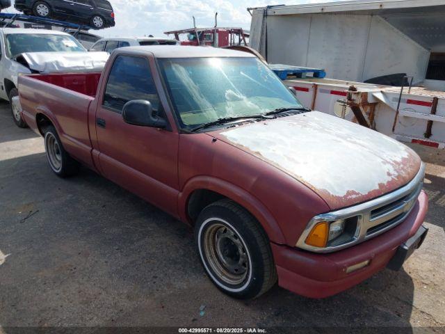  Salvage Chevrolet S-10