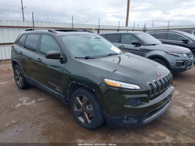  Salvage Jeep Cherokee