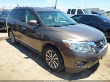  Salvage Nissan Pathfinder