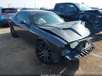  Salvage Dodge Challenger