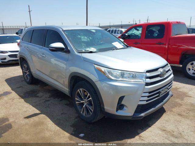  Salvage Toyota Highlander