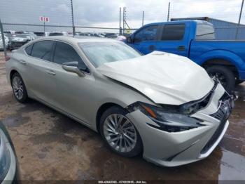  Salvage Lexus Es