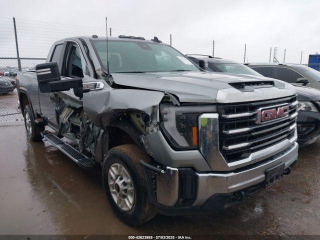  Salvage General Motors Sierra 2500HD