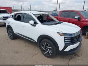  Salvage Nissan Kicks