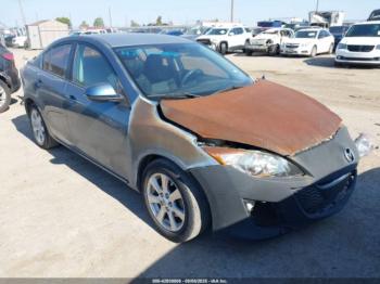  Salvage Mazda Mazda3