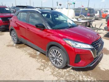  Salvage Nissan Kicks