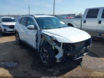  Salvage Hyundai TUCSON