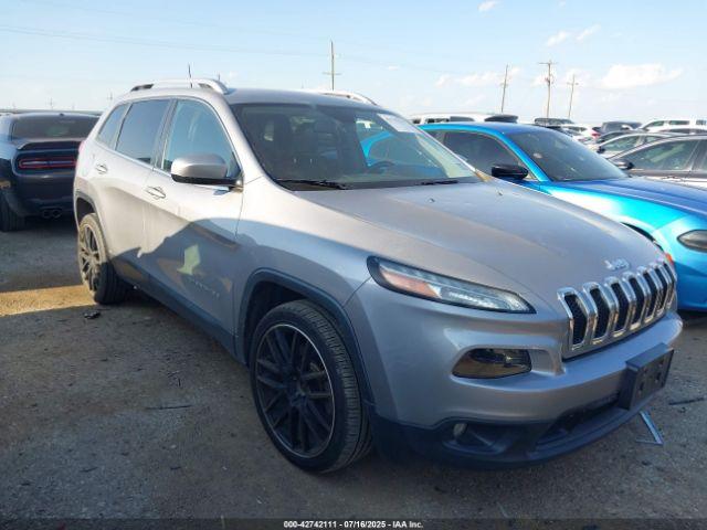  Salvage Jeep Cherokee