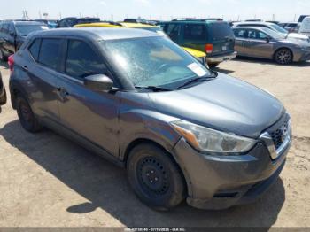  Salvage Nissan Kicks