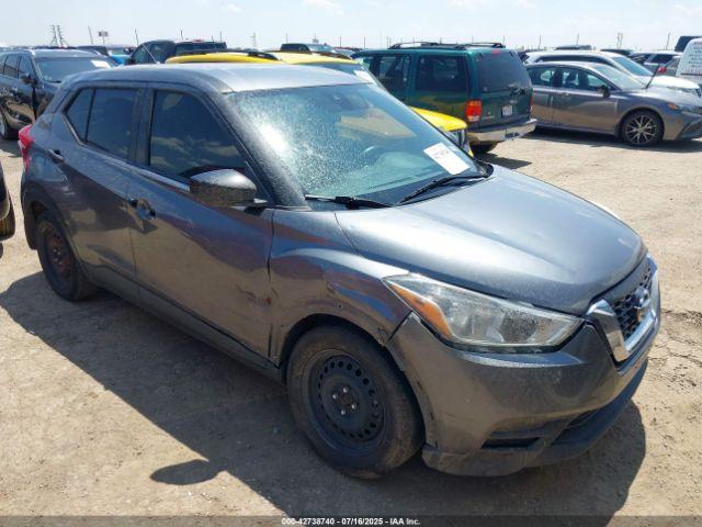 Salvage Nissan Kicks
