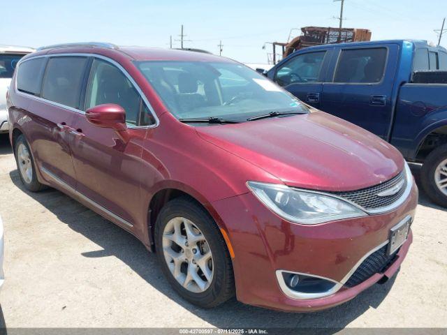  Salvage Chrysler Pacifica
