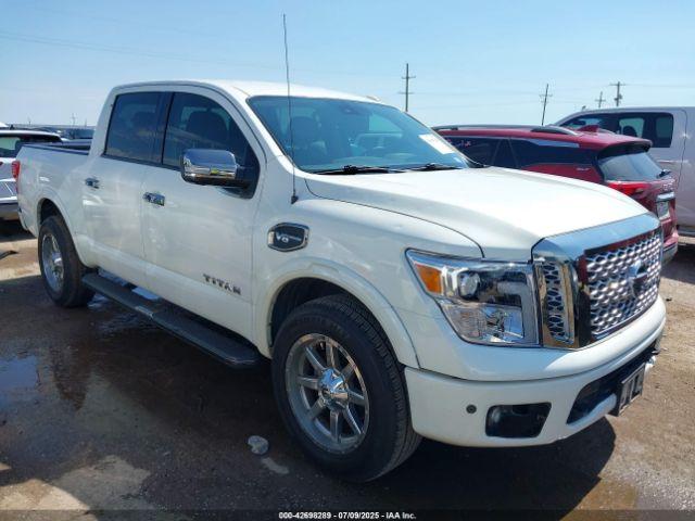  Salvage Nissan Titan
