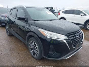  Salvage Nissan Kicks