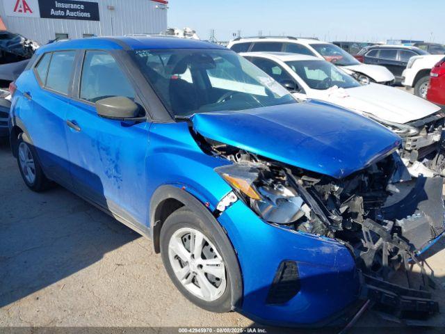  Salvage Nissan Kicks