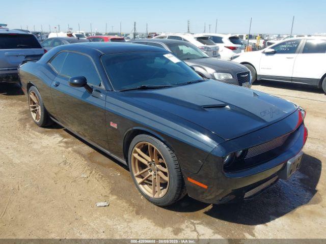  Salvage Dodge Challenger