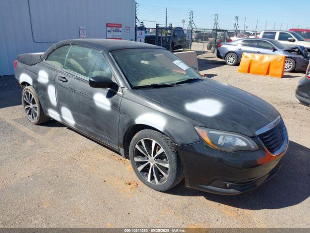  Salvage Chrysler 200