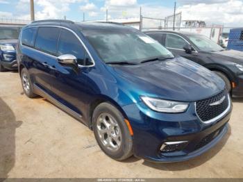  Salvage Chrysler Pacifica
