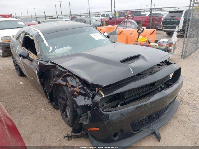  Salvage Dodge Challenger