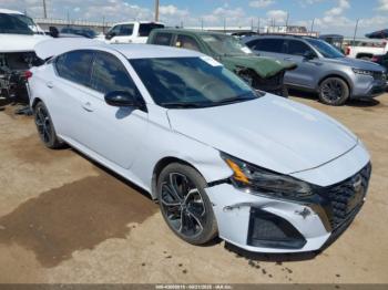  Salvage Nissan Altima