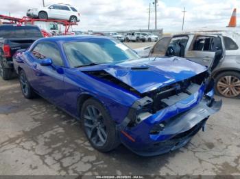 Salvage Dodge Challenger