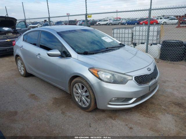  Salvage Kia Forte