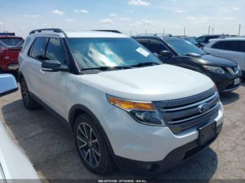  Salvage Ford Explorer