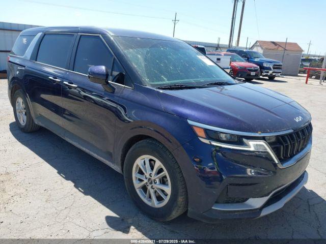  Salvage Kia Carnival