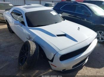  Salvage Dodge Challenger