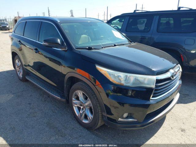 Salvage Toyota Highlander