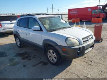  Salvage Hyundai TUCSON