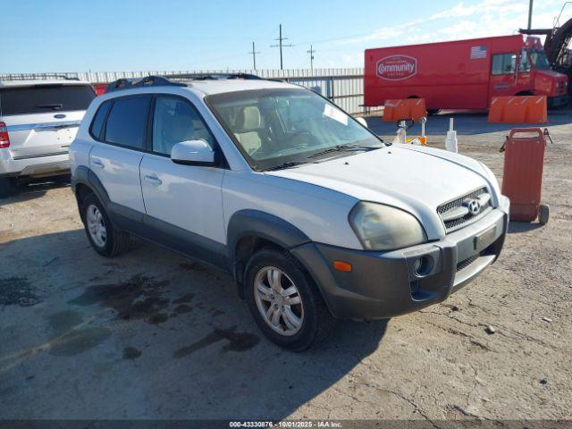  Salvage Hyundai TUCSON