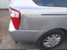 Kia Sedona Image 8