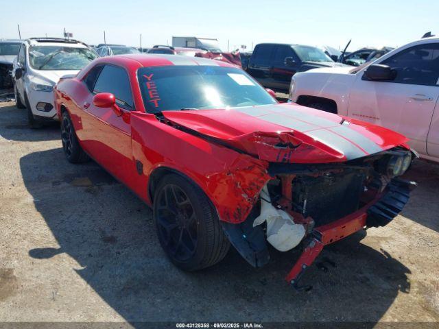 Salvage Dodge Challenger