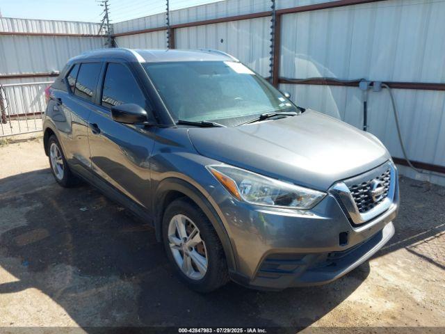  Salvage Nissan Kicks