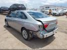 Toyota Camry Le Image 5