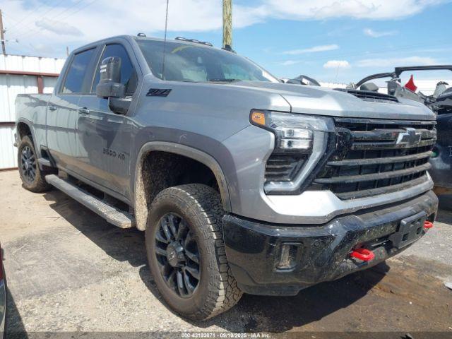  Salvage Chevrolet Silverado 2500